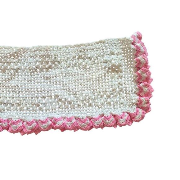 Crochet, Vintage White & Pink Ruffle 17" x 6" - Picture 4 of 5